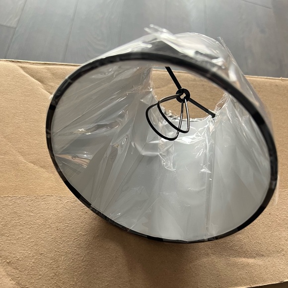 NWOT Set of 2 Black Pleated Mini Lamp Shade - Picture 4 of 4